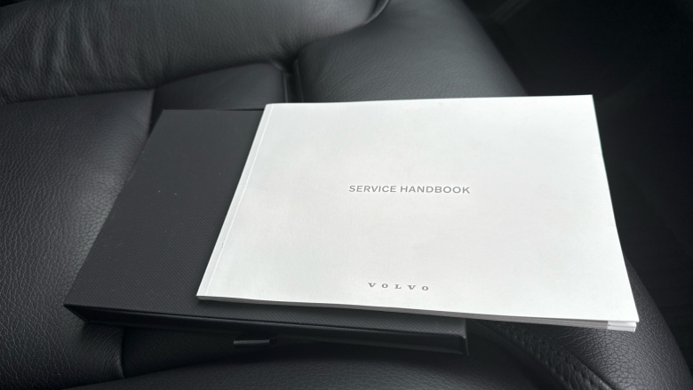 Volvo XC90 2.0 B5D [235] Plus Dark 5dr AWD Geartronic Diesel Estate